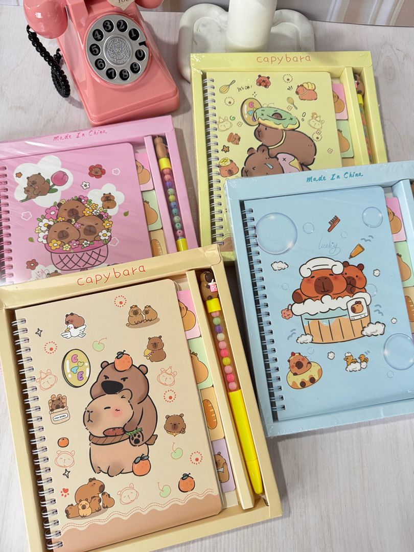 Kit cuaderno y lapicero capibara