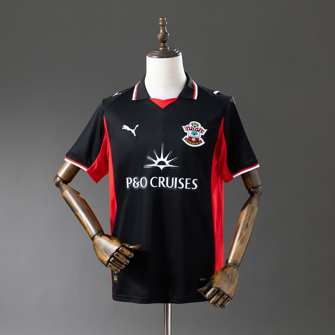 Southampton Casa - Visita - Tercera 2025-26