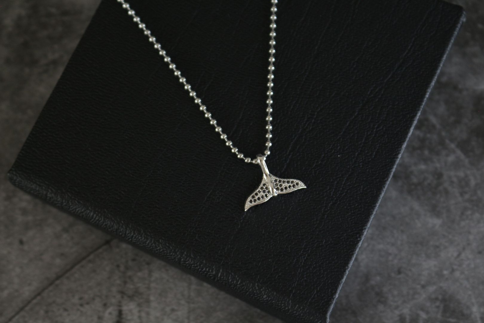 Cadena militar cola de ballena 