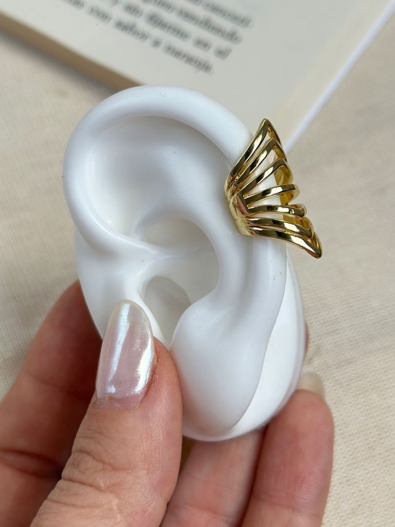 Earcuff grande dorado 