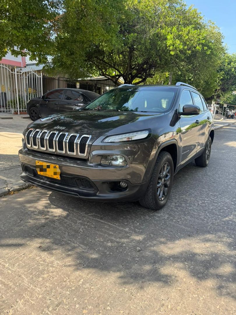 JEEP CHEROKEE 3.2L AUT 4X4 2015 LONGITUDE