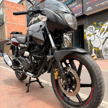 BAJAJ PULSAR 180 FI  - imagen 1