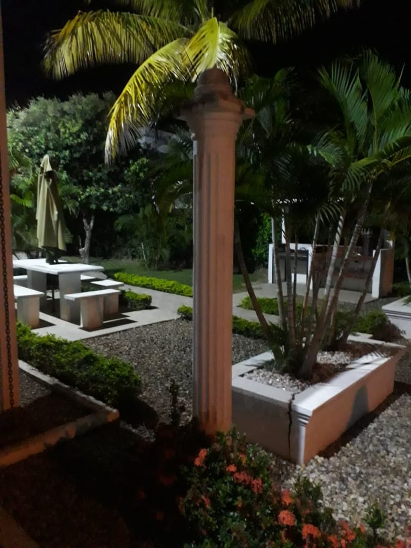 MELGAR | 12 PERSONAS 