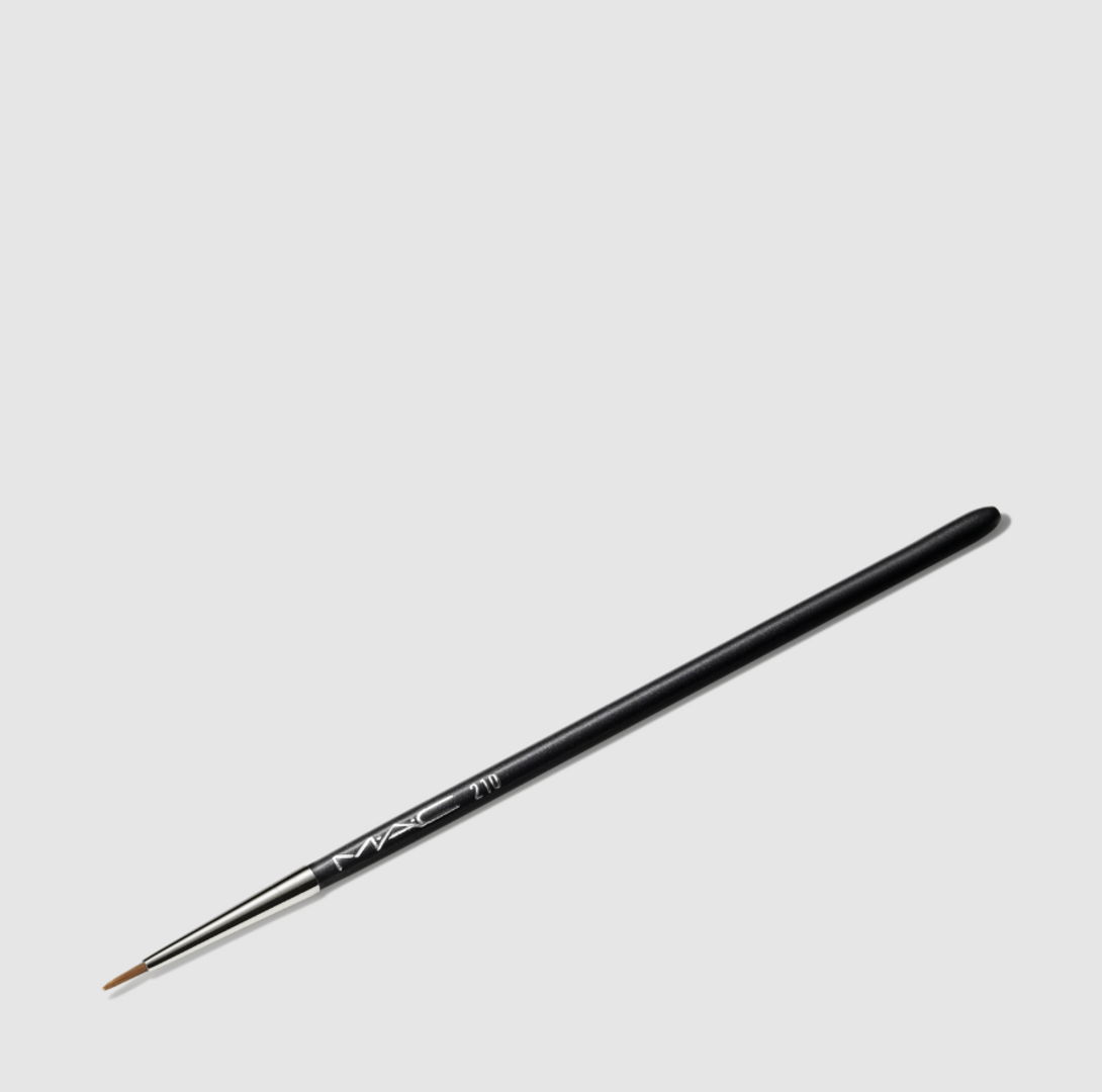 MAC 210 SYNTHETIC PRECISE EYE LINER BRUSH