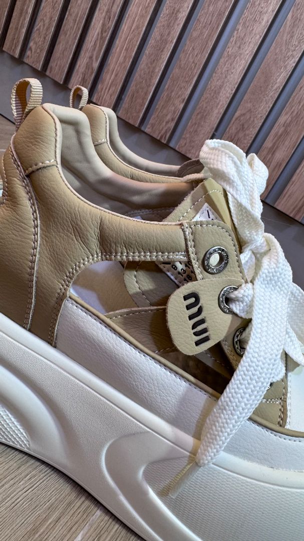 TENIS MUI  BEIGE