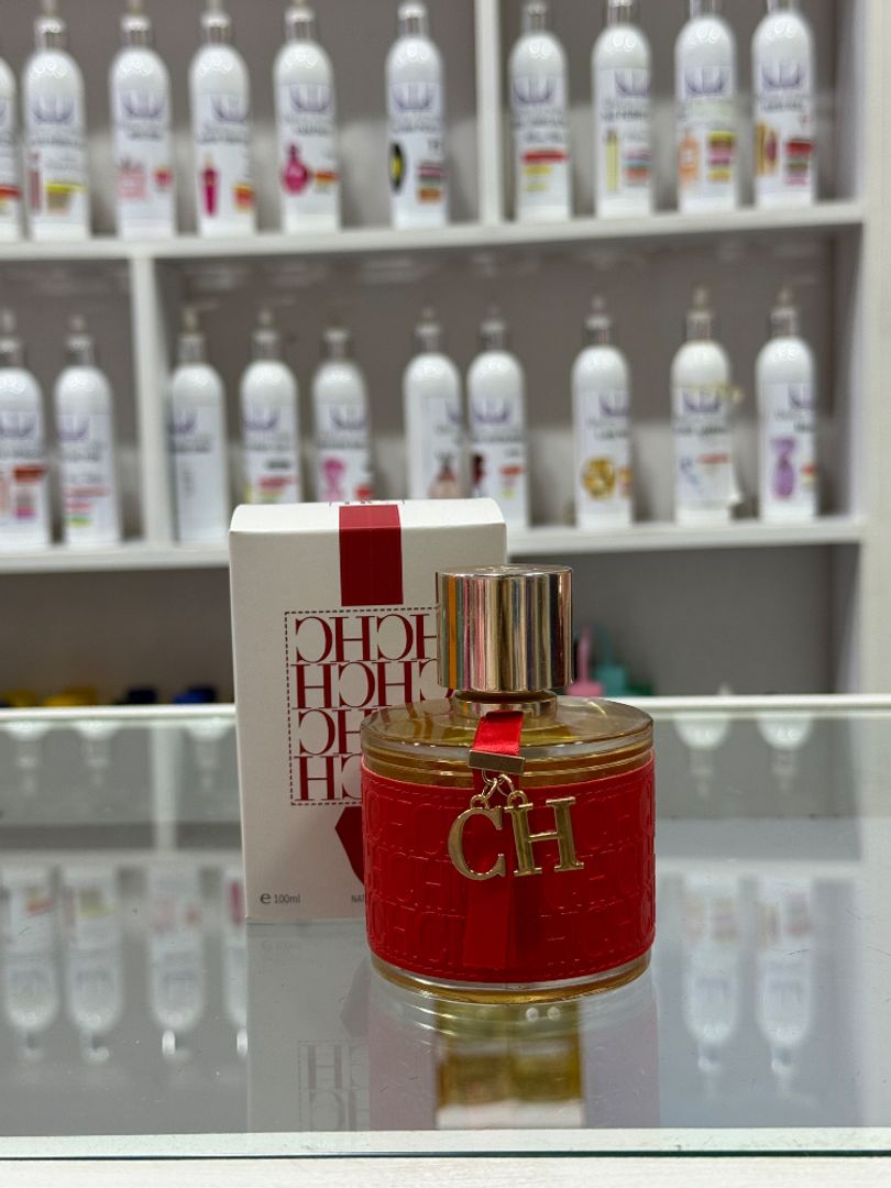 Carolina Herrera CH