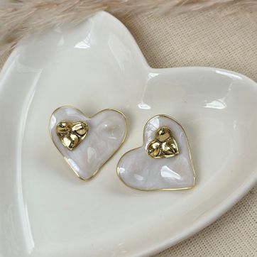 Imagen del producto Arete corazón blanco 
