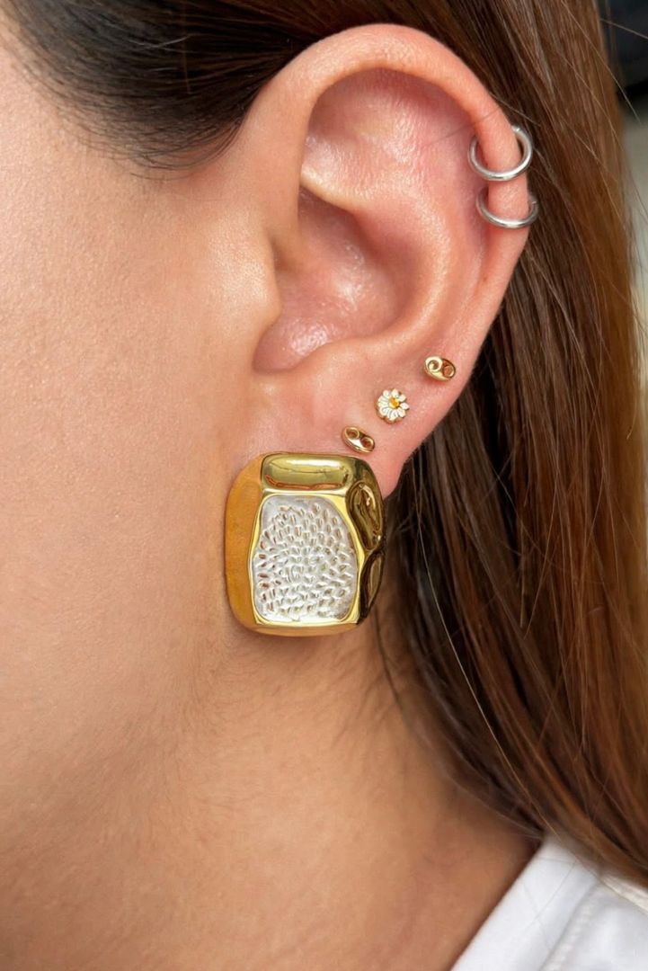 Arete Galaxy Square