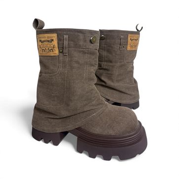 BOTA TIPO LEVIIS - imagen 1