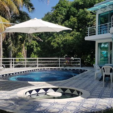 MELGAR | 8 PERSONAS - imagen 1