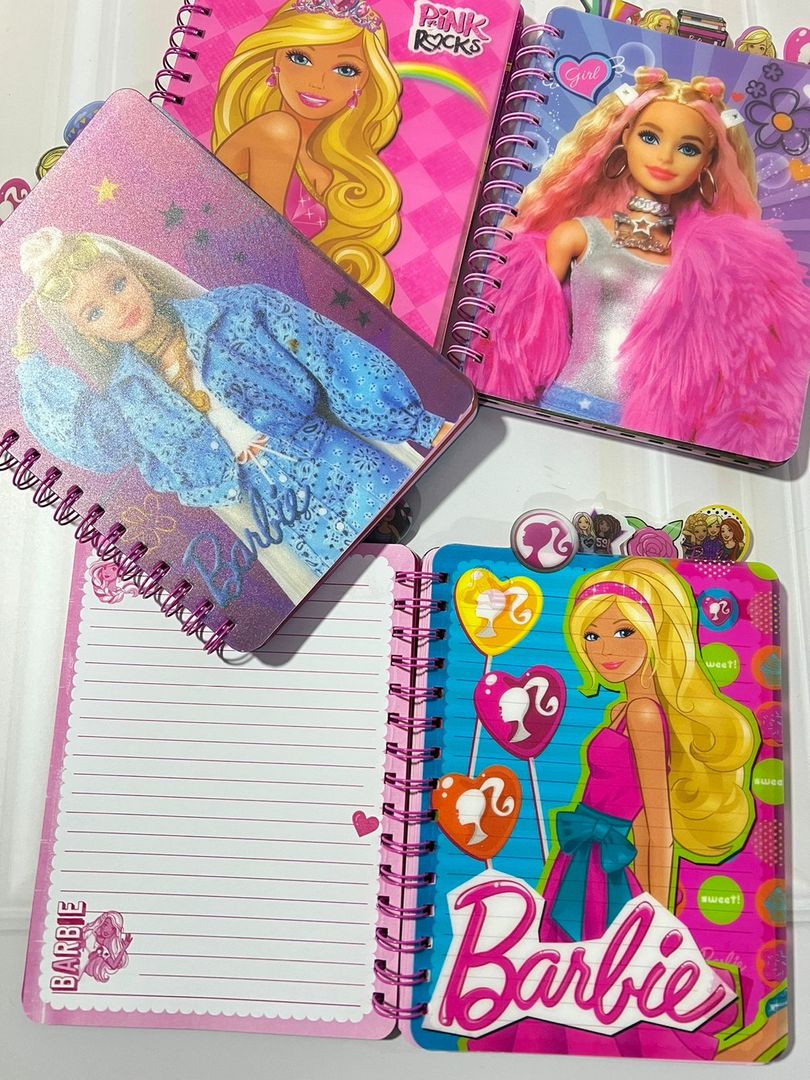 Agenda 5 materias Barbie 