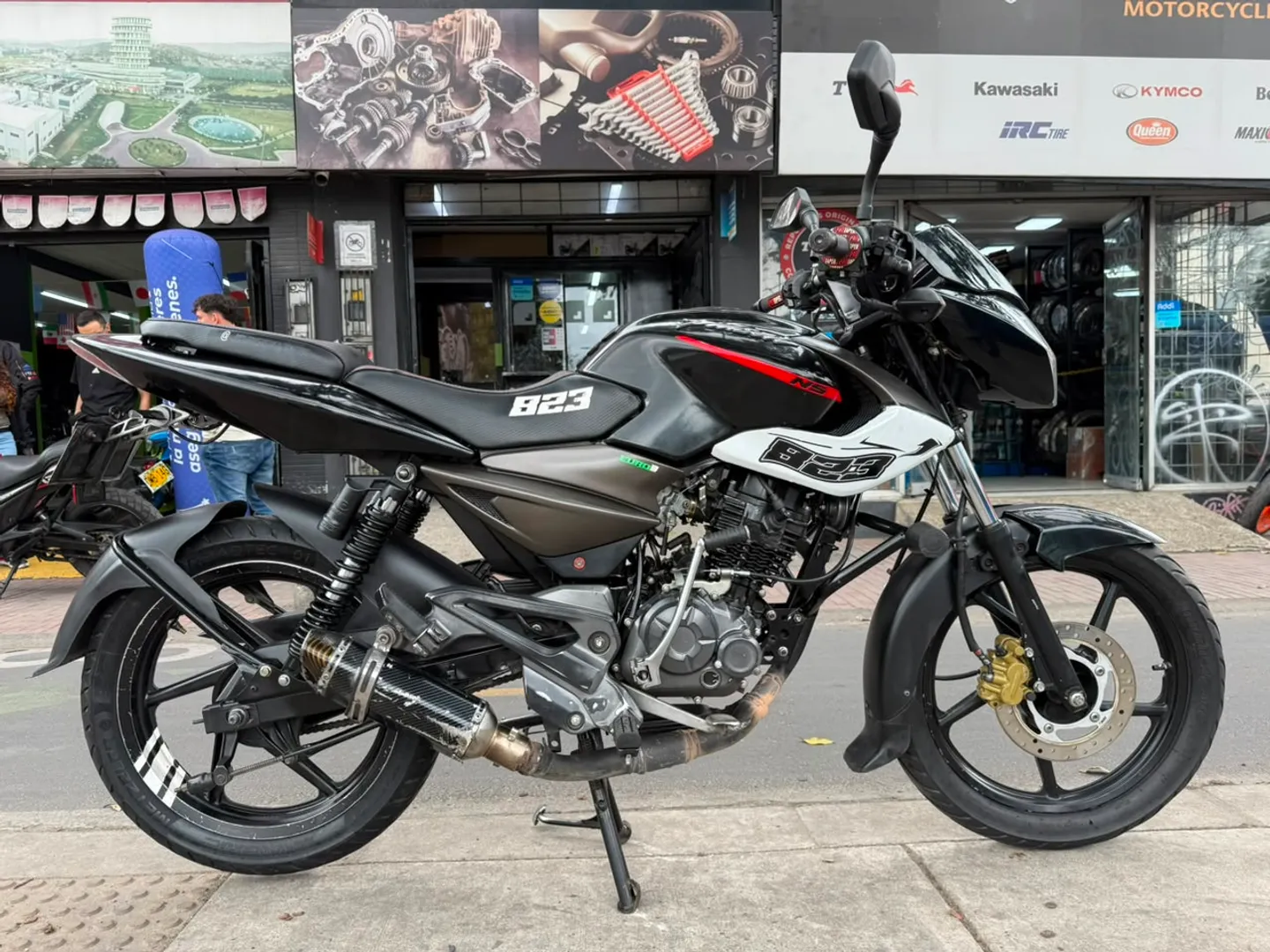 BAJAJ PULSAR NS  125 