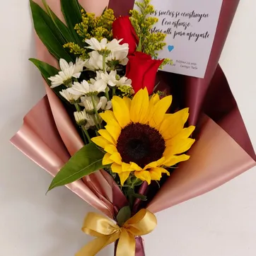 Imagen del producto  Ramillete o engalanado de girasol y rosas pequeño