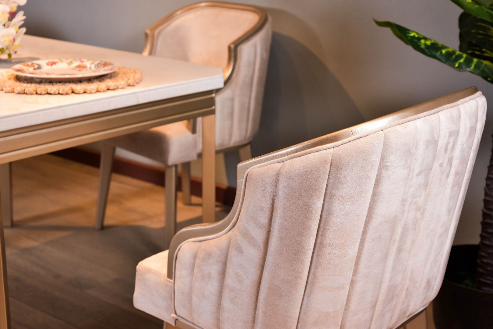 CDOR CHARLESTON CHAMPAÑA X4 PM MARMOLIZADA TAPIZ  MARFIL