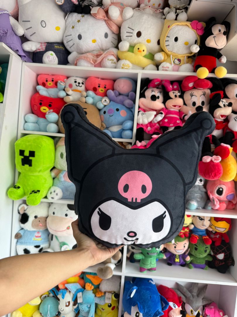 Cojín de kuromi 
