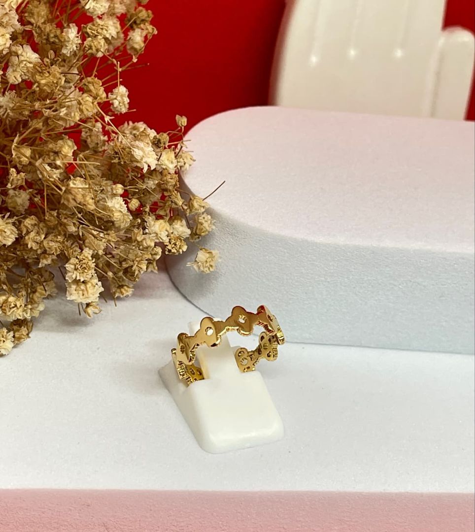 Anillo van cleef liso 