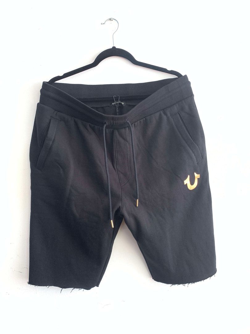 TRUE RELIGIÓN “NEGRA/DORADO” (TALLA XL)