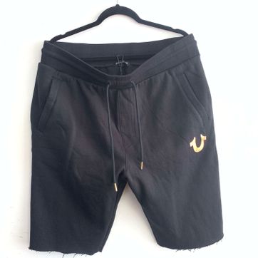 Imagen del producto TRUE RELIGIÓN “NEGRA/DORADO” (TALLA XL)