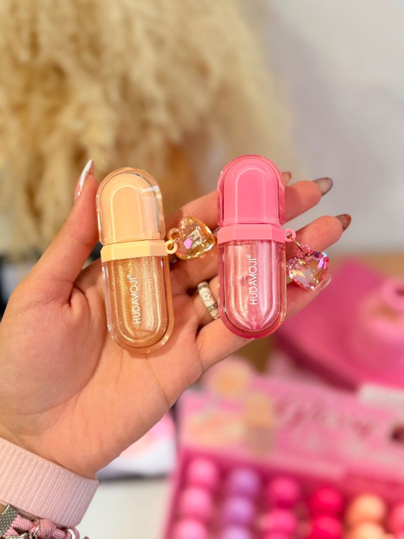 GLOSS GLOSSY