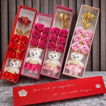 Imagen del producto CAJA FLORES Y OSITO 33 x 8 CM 