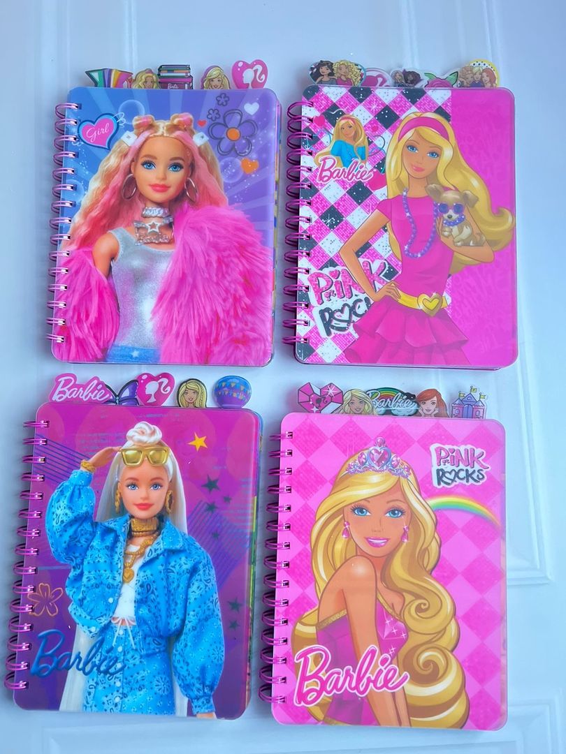 Agenda 5 materias Barbie 