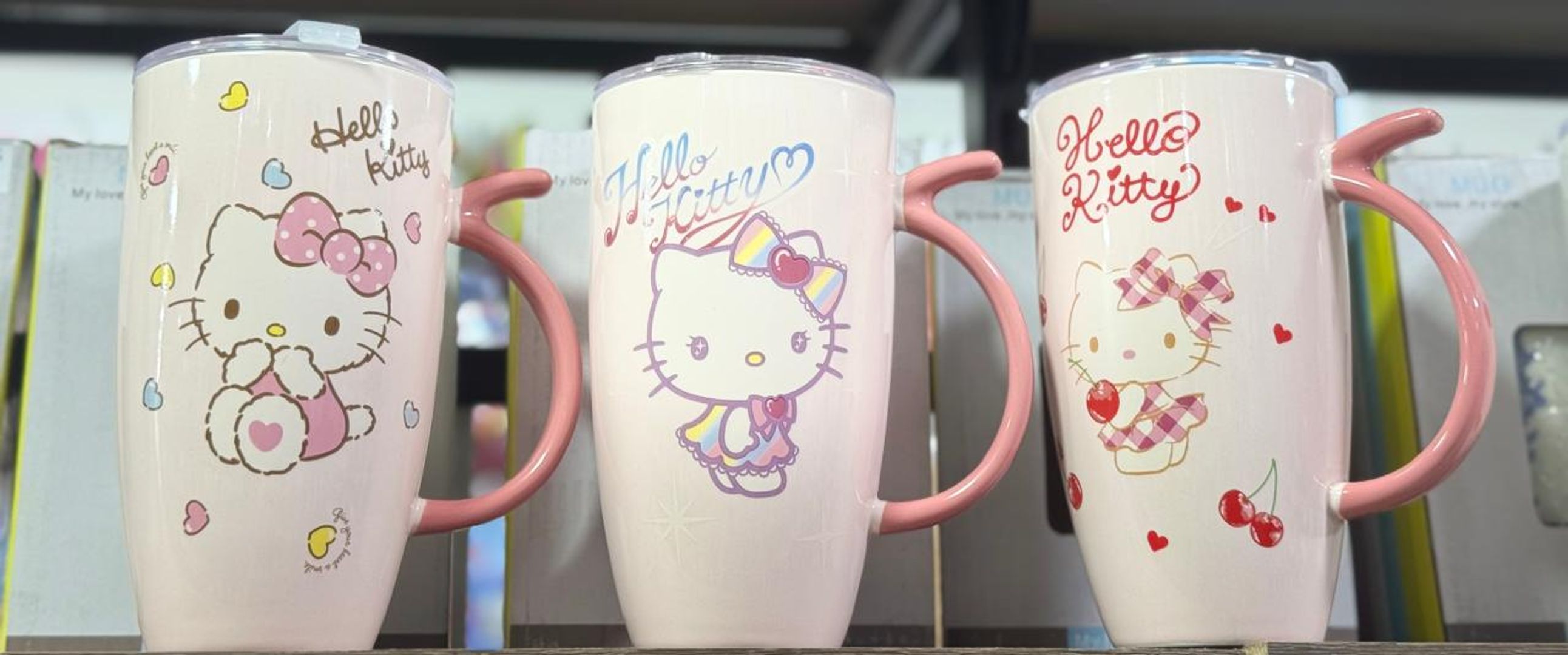 495 HELLO KITTY 