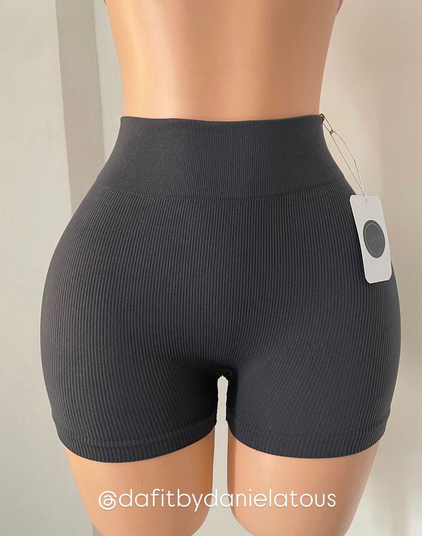 SHORTS GRIS 