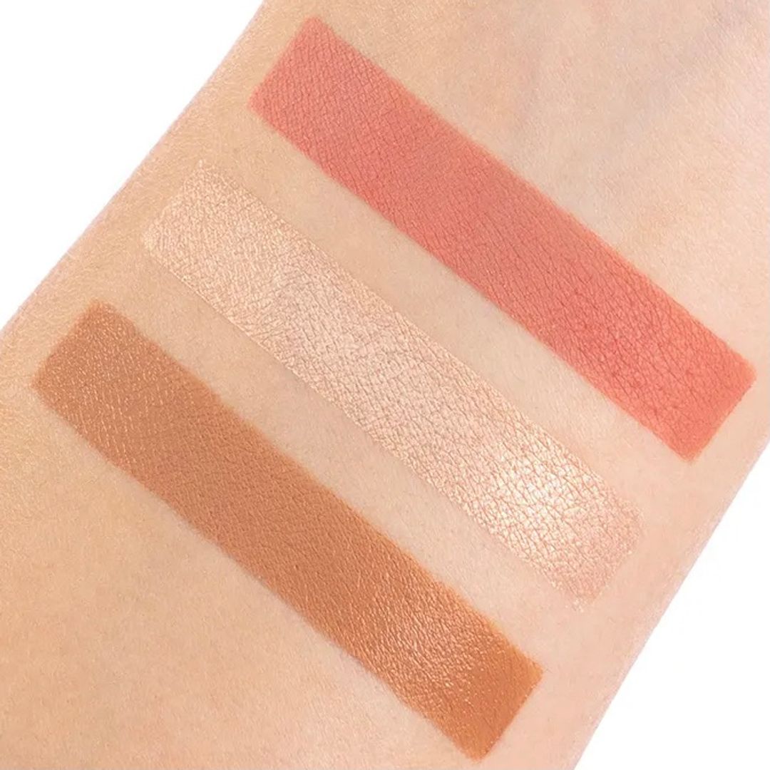 TORRE DE RUBOR ILUMINADOR Y CONTORNO TRENDY 