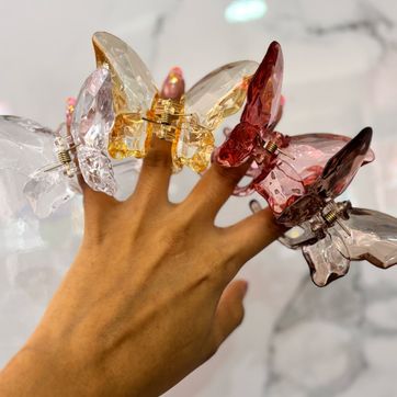 Imagen del producto Gancho mariposa acrilico grande