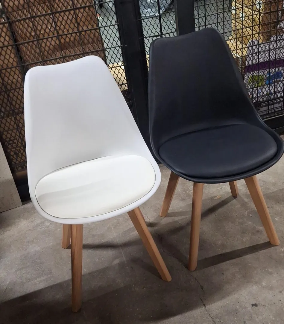 SILLA COMEDOR MODERNA MADERA COMPACTA TAPIZADA