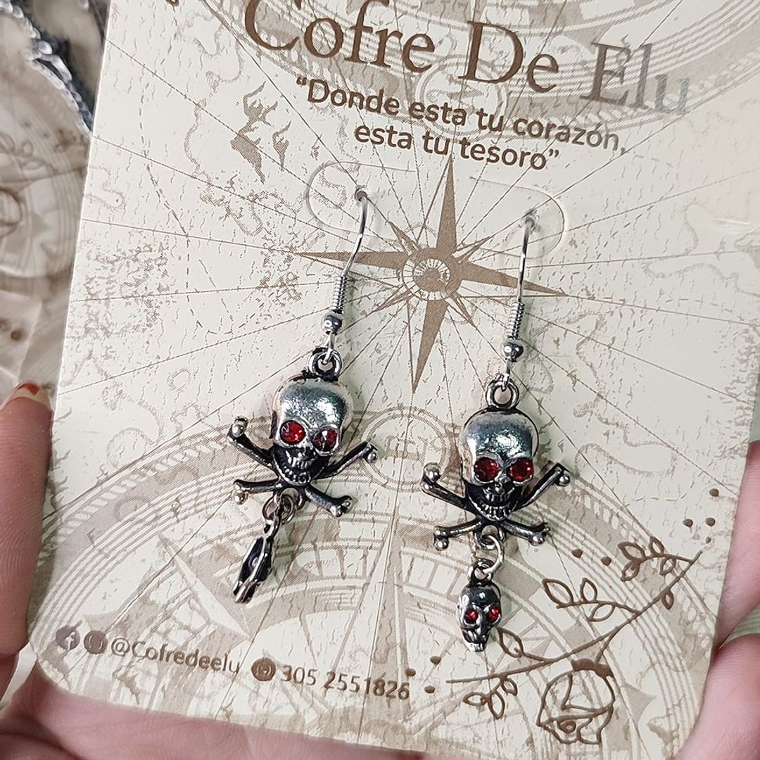 ARETES CALACA PEQUEÑA