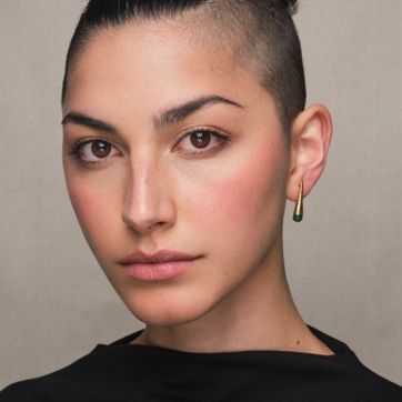 GOLD CONE STONE STUDS - imagen 1