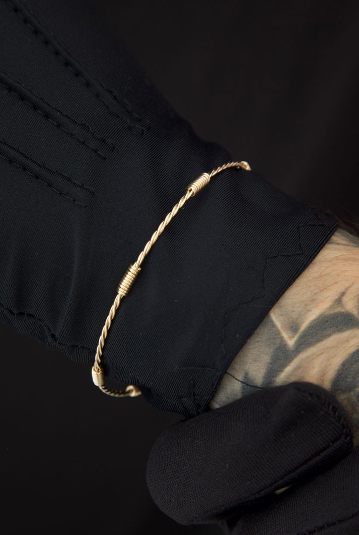 Pulsera alambre 7 nudos 