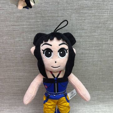 Imagen del producto ZOEY (GUERRERA K-POP) 35 CM
