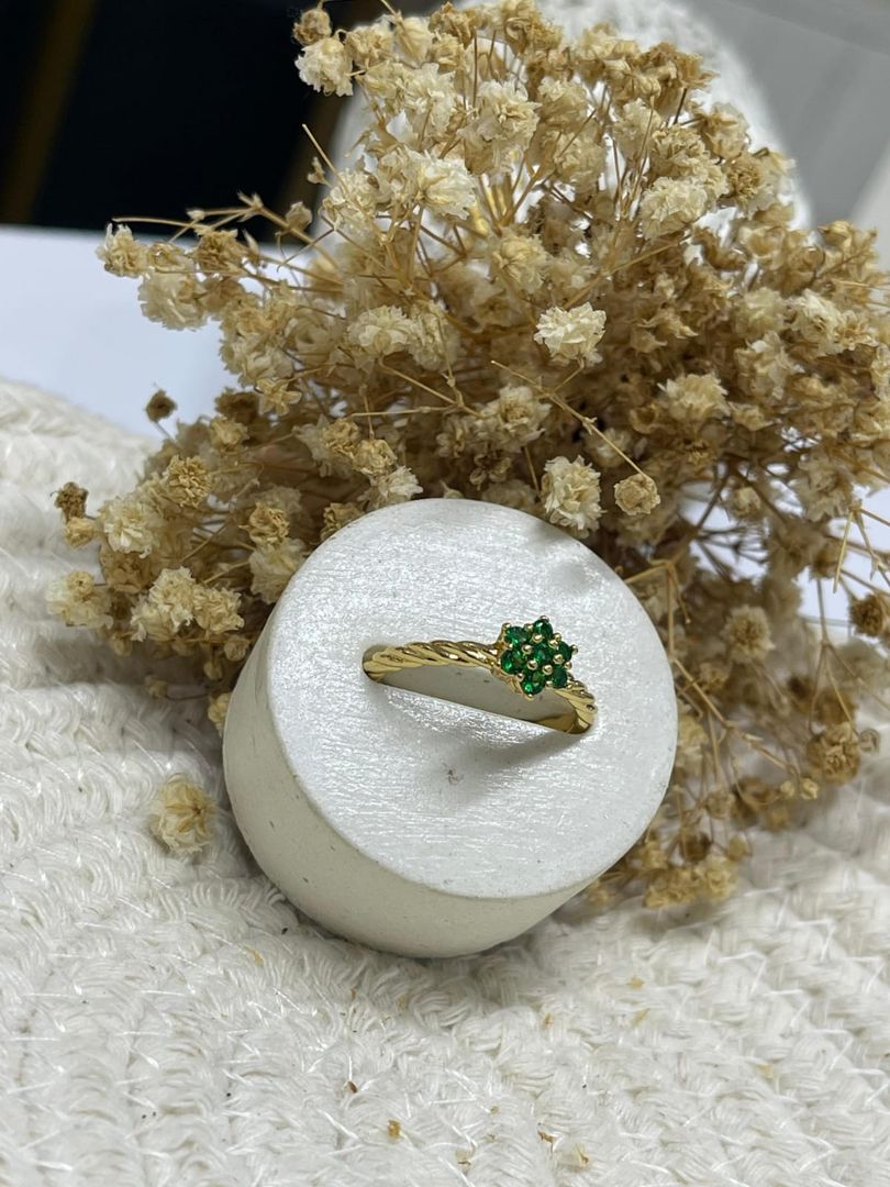 Anillo entorchado flor verde