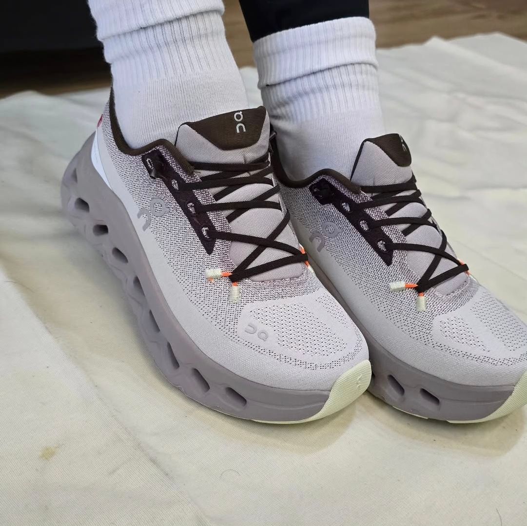 Cloud Tilt Grey