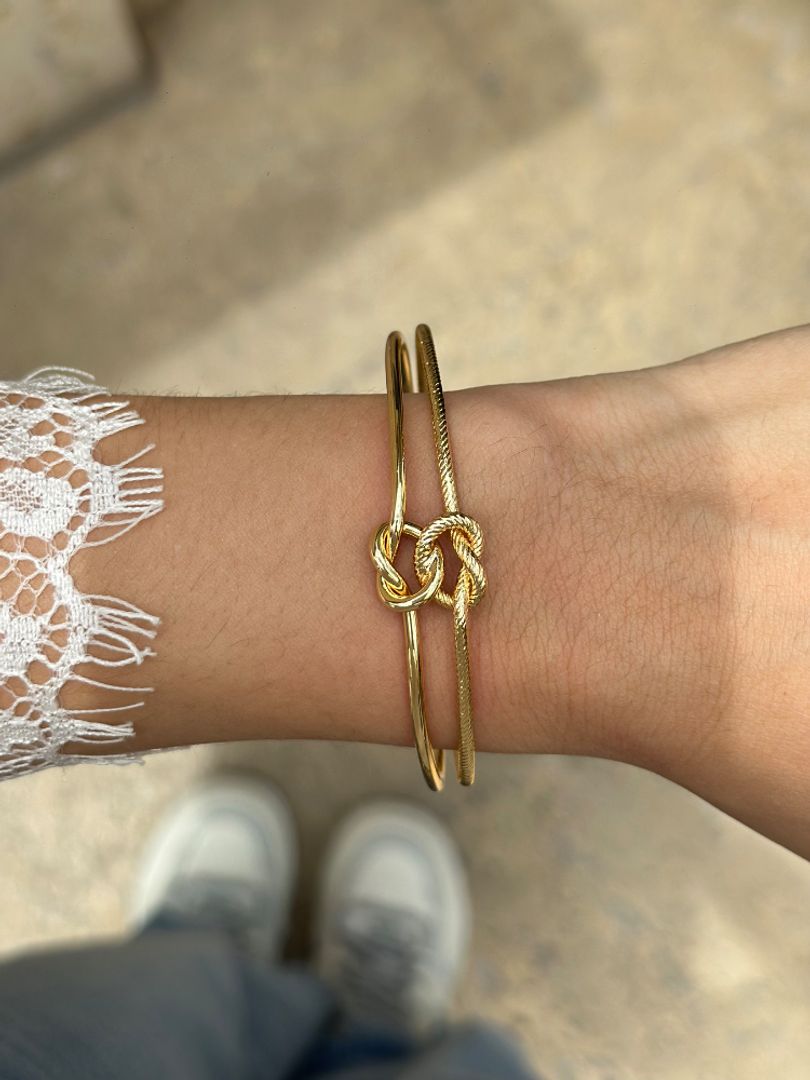 Pulsera nudo delgado 