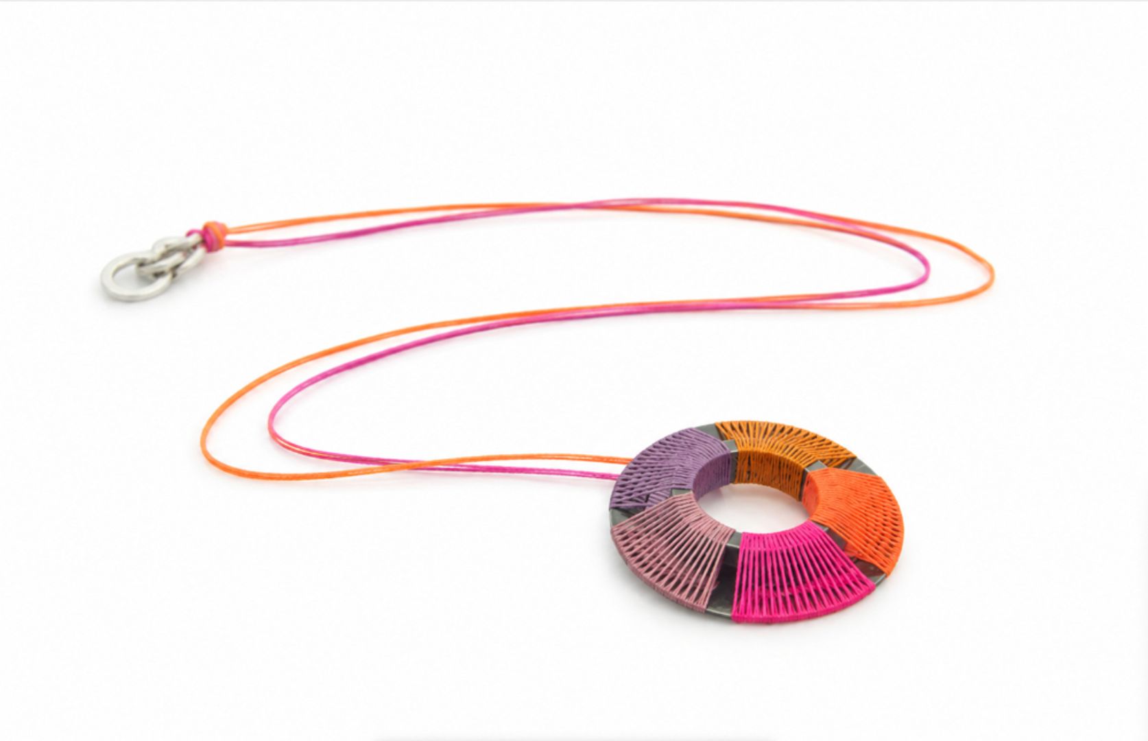 5-BLOCK WOVEN CIRCLE PENDANT