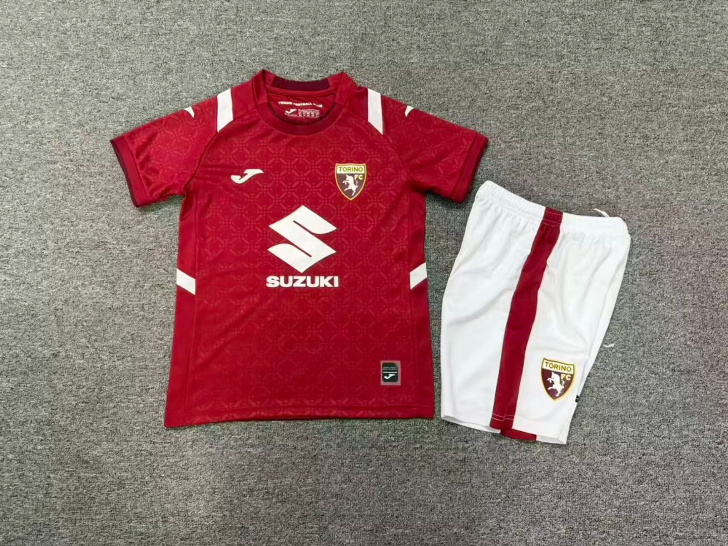 Torino 2026-27 Niño Fan