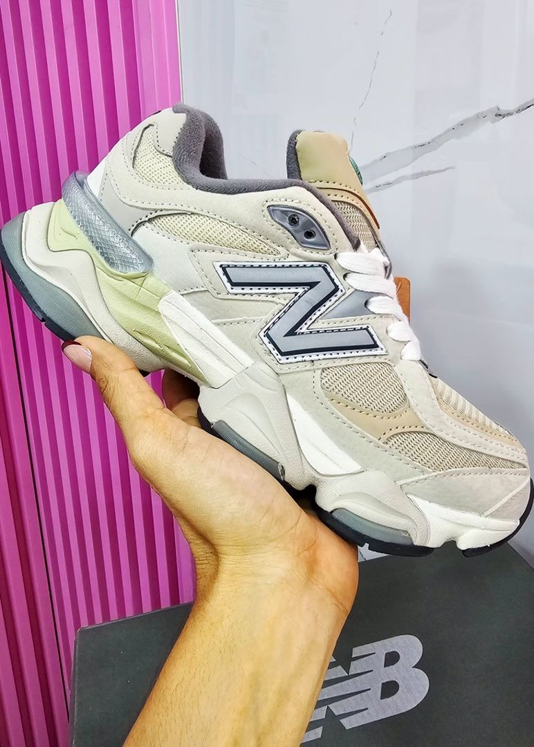 NEW BALANCE 9060
