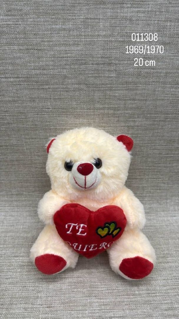 OSO CORAZÓN ROJO SURTIDO 20 CM