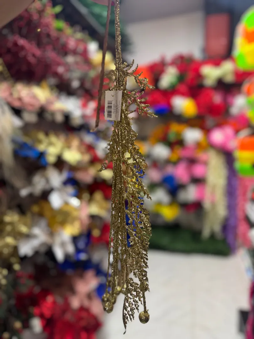 Ramo Navideño con Esferas