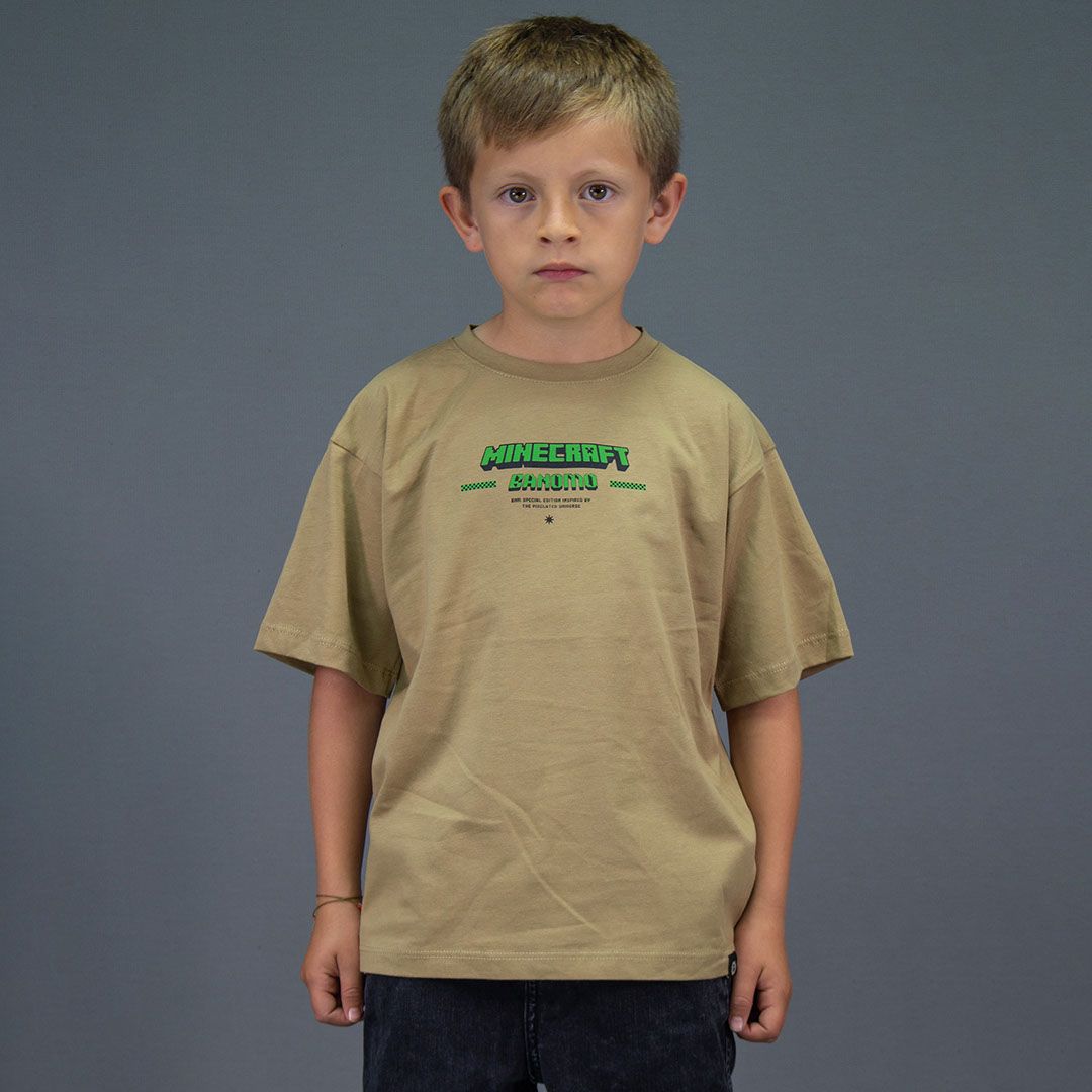 C. NIÑO C1 MINE CRAFT 