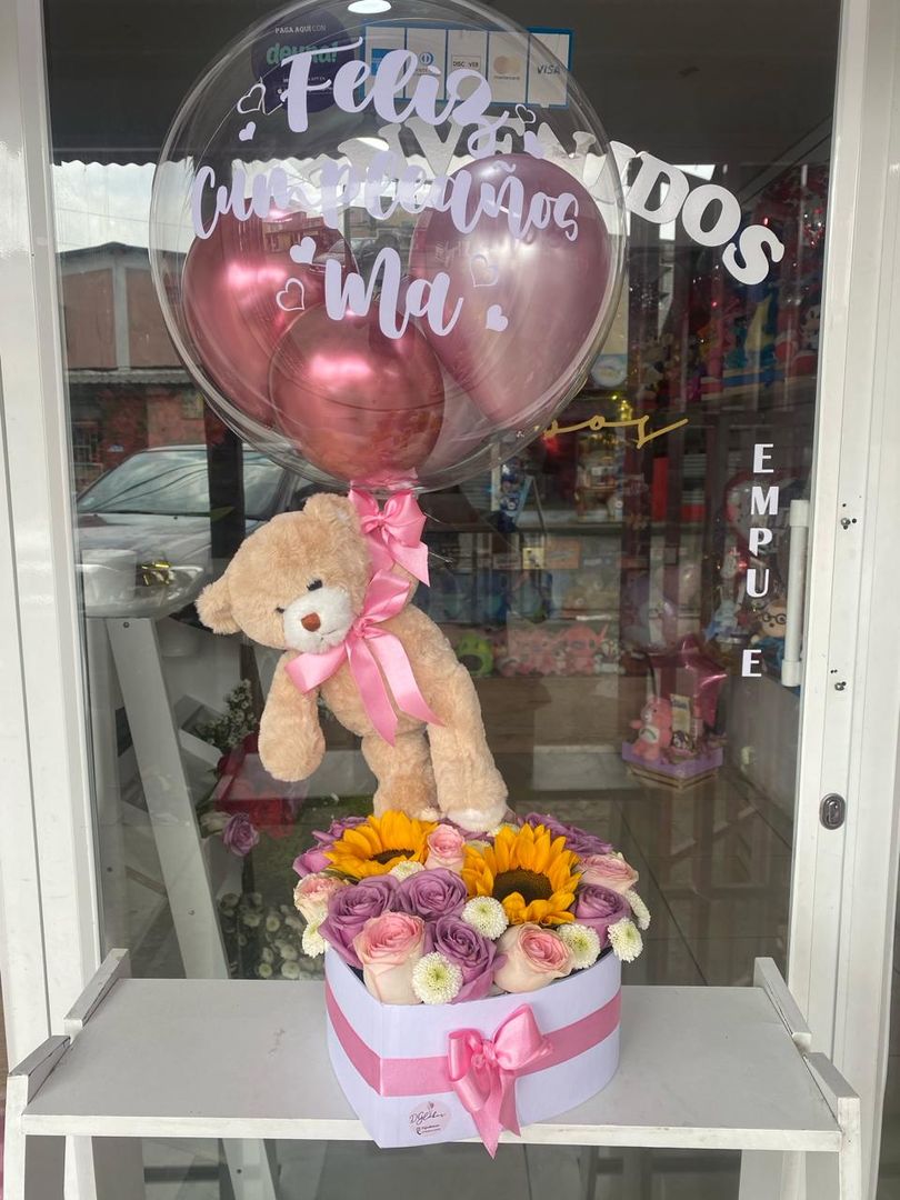 Oso encantador de corazón 