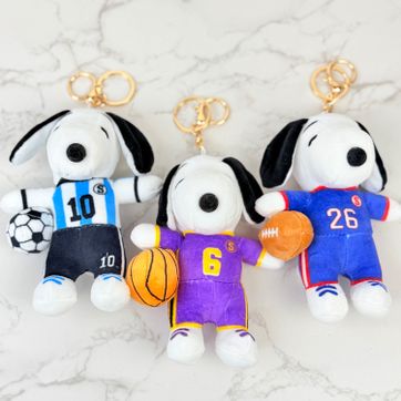 Imagen del producto LLAVERO SNOOPY DEPORTIVO 