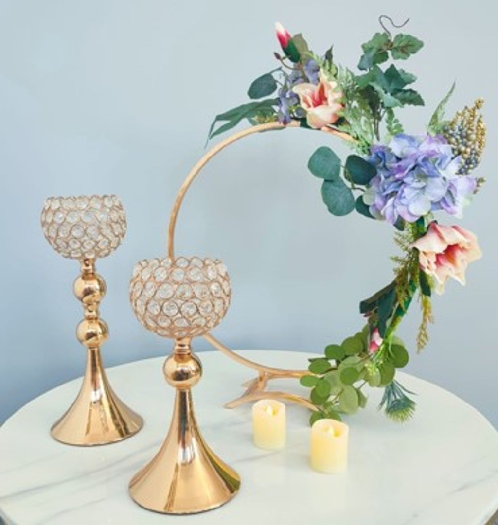 Aro base para flores en metal dorado