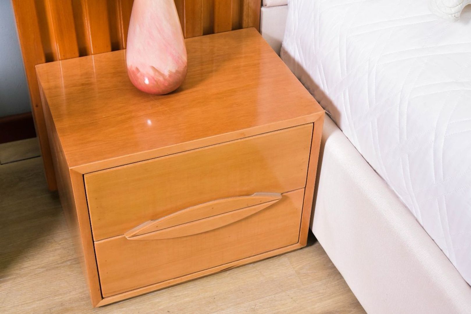 CAMA PERLA 160 TAPIZ PERLA DE ALETAS	