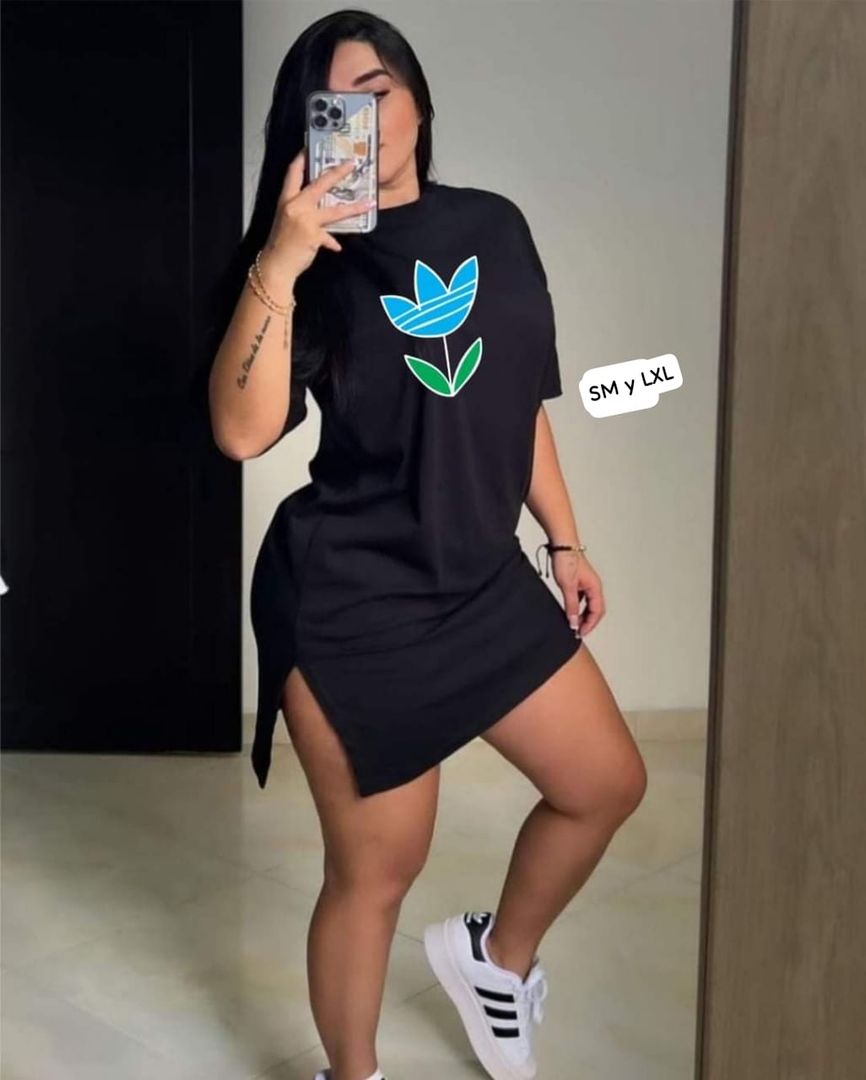 VESTIDO CON ABERTURA 