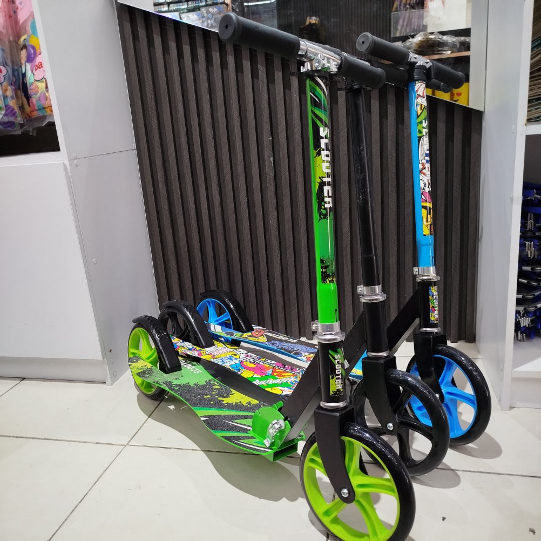 SCOOTER METÁLICA SOPORTA 100 KL