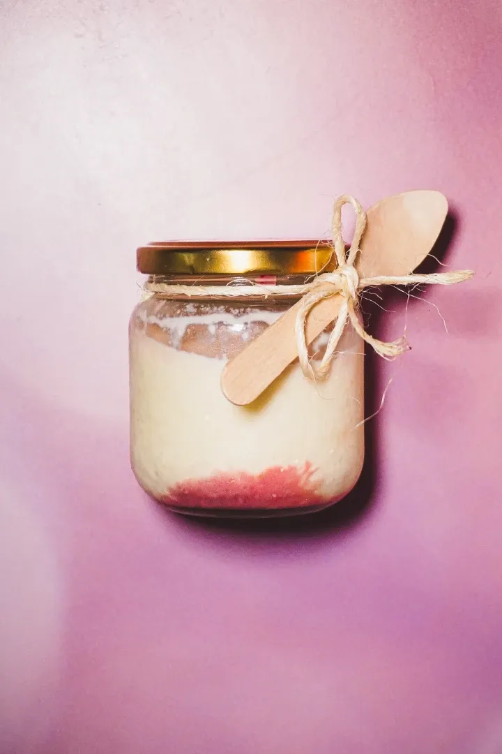 Postre en frasco de vidrio